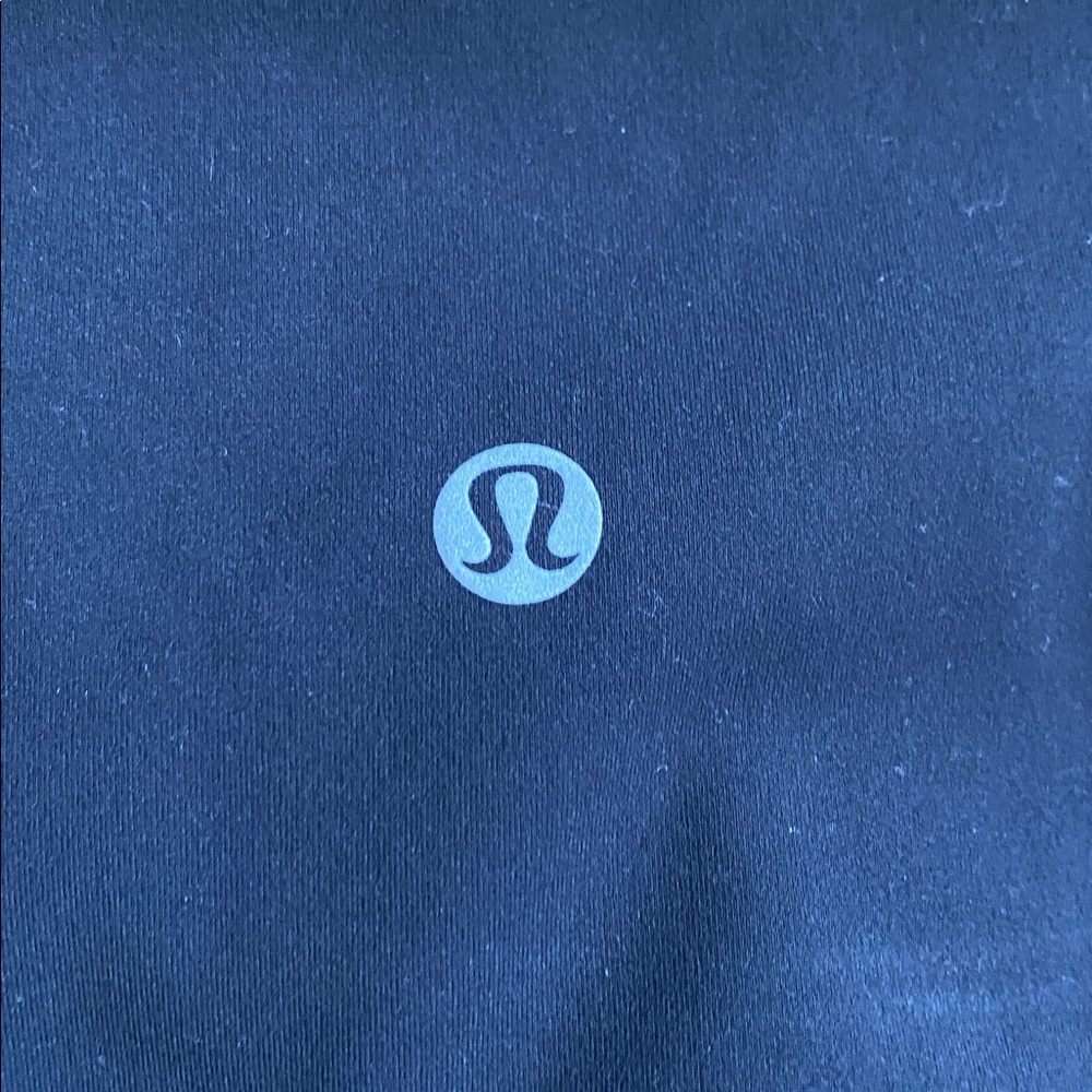 Lululemon In Movement Tight 25" *Everlux Black Size 6 - Picture 2 of 11